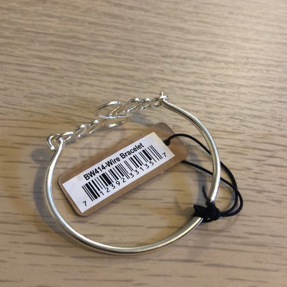 Silver wire bracelet - Picture 2 of 4